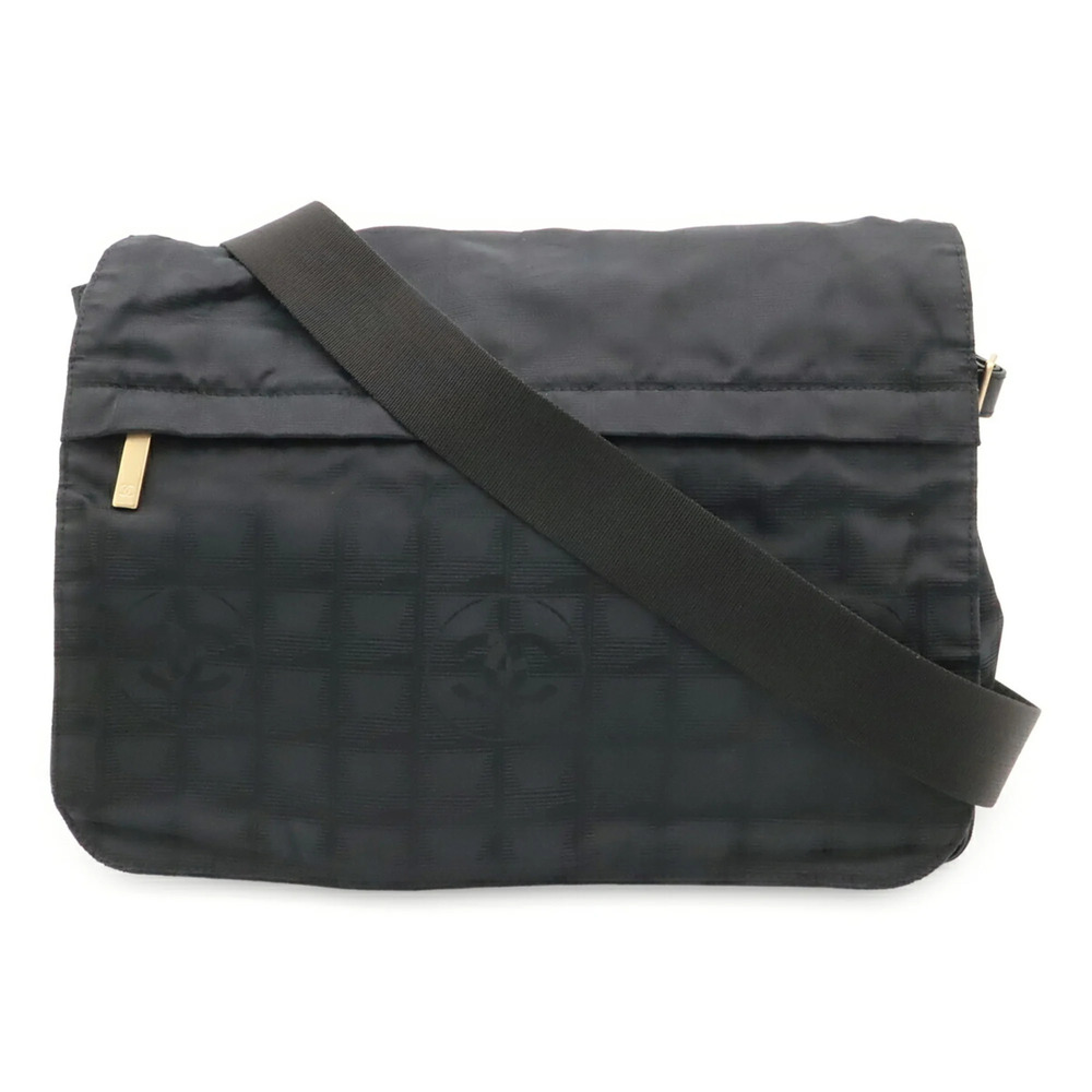 CHANEL Black Shoulder Bag